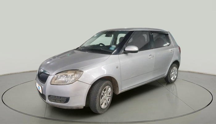 2010 Skoda Fabia CLASSIC 1.2 MPI, Petrol, Manual, 1,03,128 km, exterior