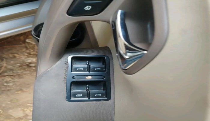 2012 Skoda Rapid AMBITION 1.6 TDI CR MT, Diesel, Manual, 91,355 km, interior