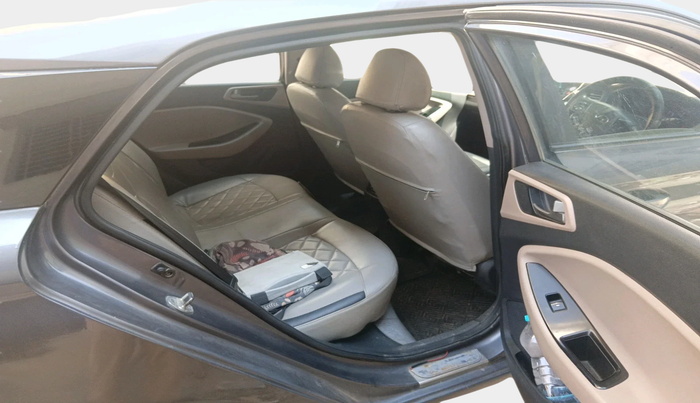 2017 Hyundai Elite i20 ASTA 1.4 CRDI, Diesel, Manual, 1,45,769 km, interior