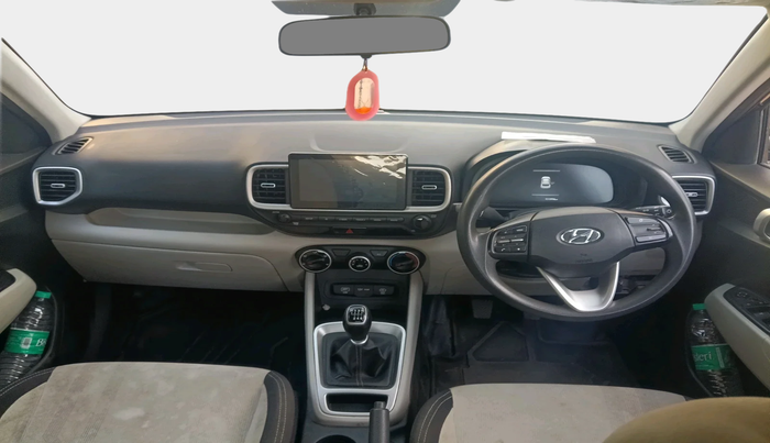 2022 Hyundai VENUE S PLUS 1.5 CRDI, Diesel, Manual, 1,11,976 km, interior
