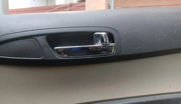 2012 Hyundai i20 SPORTZ 1.2, Petrol, Manual, 1,07,546 km, interior