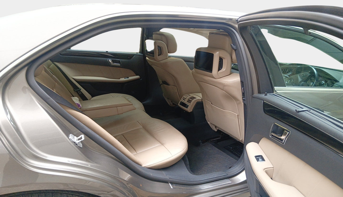 2011 Mercedes Benz E Class E 350 CDI AVANTGARDE, Diesel, Automatic, 76,559 km, interior