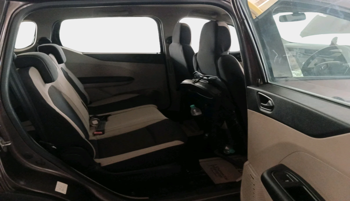 2023 Renault TRIBER RXT, Petrol, Manual, 7,840 km, interior