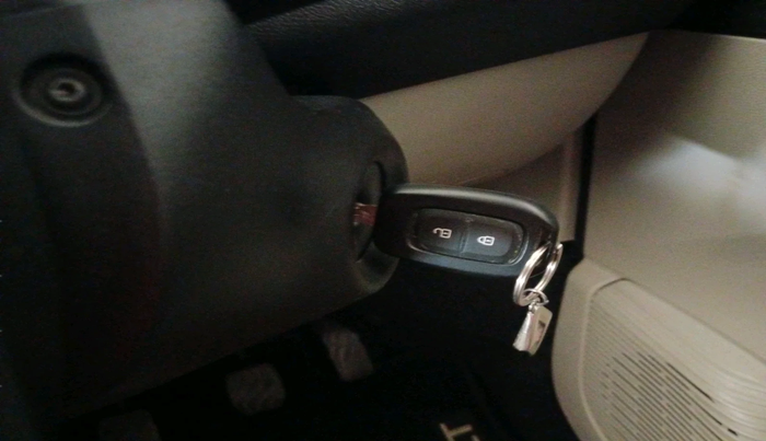 2023 Renault TRIBER RXT, Petrol, Manual, 7,840 km, interior