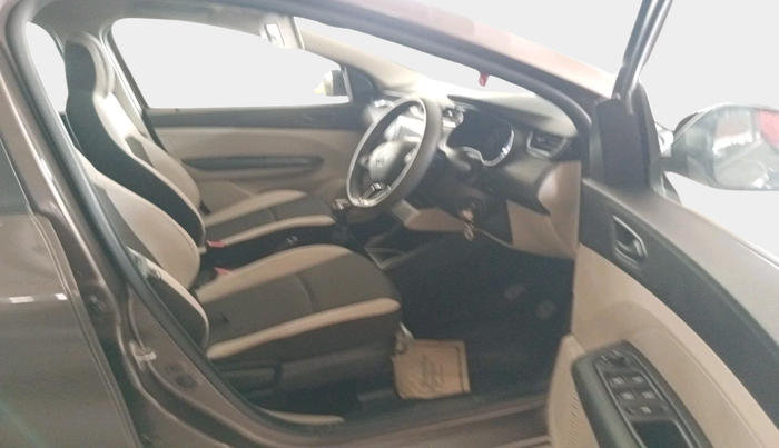 2023 Renault TRIBER RXT, Petrol, Manual, 7,840 km, interior