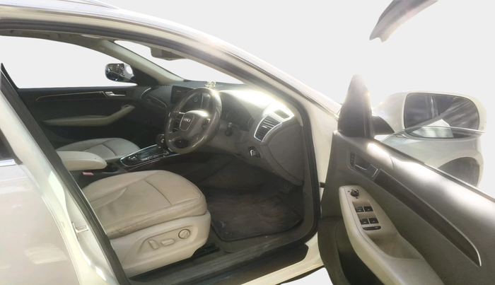 2012 Audi Q5 2.0 TDI QUATTRO, Diesel, Automatic, 55,311 km, interior