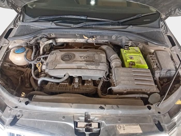 2015 Skoda Octavia ELEGANCE 1.8 TSI AT, Petrol, Automatic, 14,44,000 km, exterior