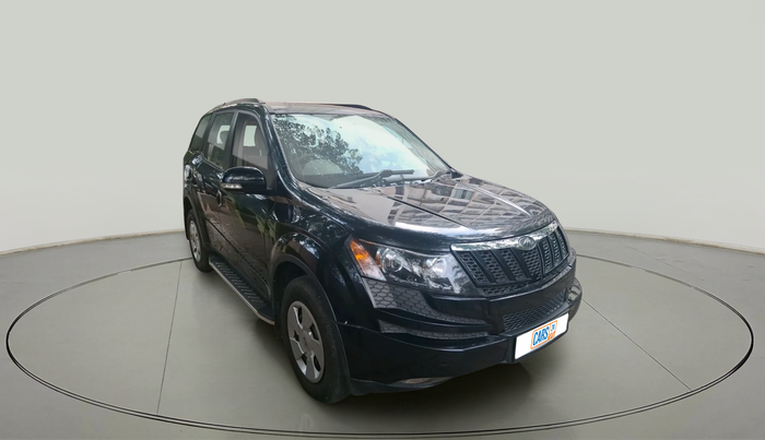 2015 Mahindra XUV500 W6, Diesel, Manual, 42,003 km, exterior