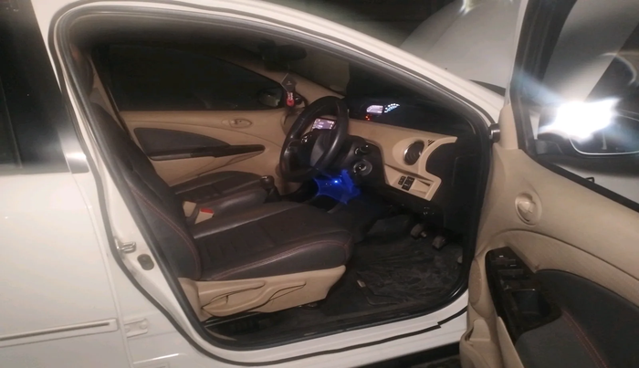 2017 Toyota Etios VX PLATINUM, Petrol, Manual, 46,326 km, interior