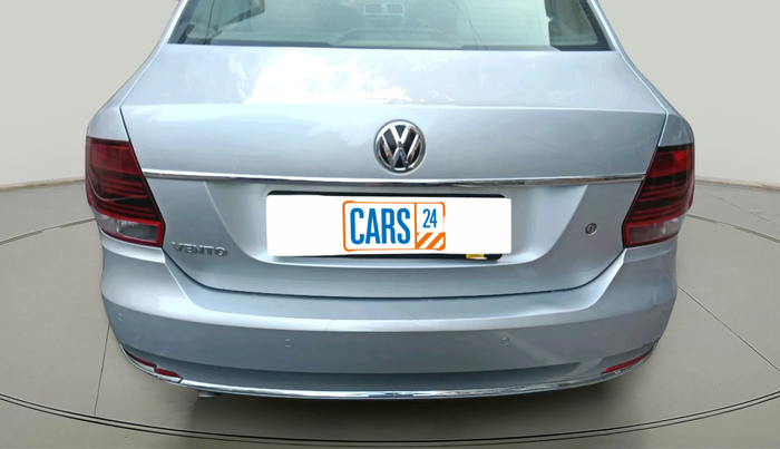 2016 Volkswagen Vento HIGHLINE 1.6 MPI, Petrol, Manual, 1,32,622 km, exterior