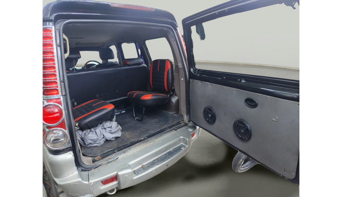 2010 Mahindra Scorpio VLX 2WD, Diesel, Manual, 1,48,707 km, exterior