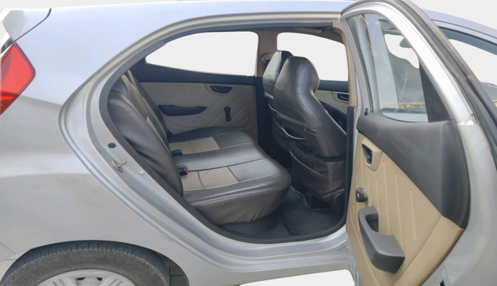 2011 Hyundai Eon ERA, Petrol, Manual, 1,00,014 km, interior