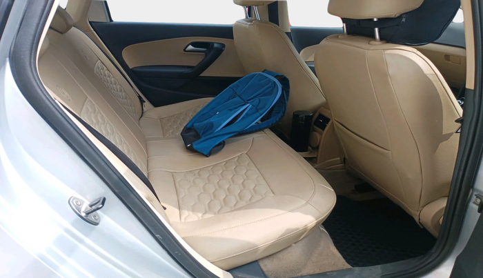 2018 Volkswagen Ameo HIGHLINE PLUS 1.0L 16 ALLOY, Petrol, Manual, 28,729 km, interior