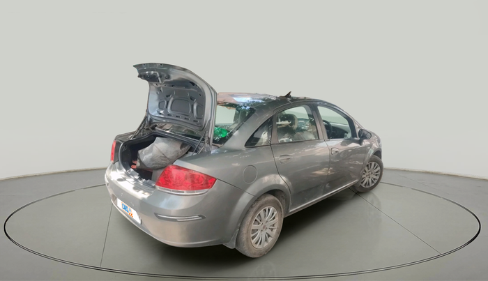 2010 Fiat Linea DYNAMIC 1.4, Petrol, Manual, 1,07,900 km, exterior