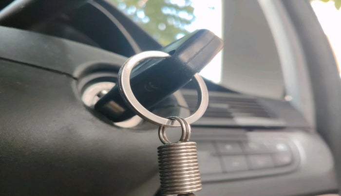 2010 Fiat Linea DYNAMIC 1.4, Petrol, Manual, 1,07,900 km, interior