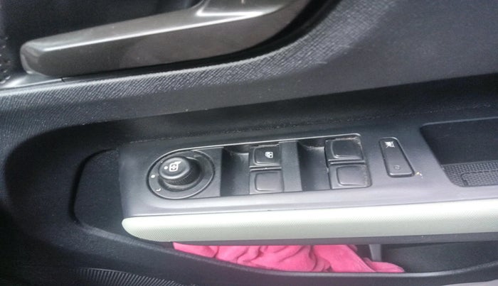 2022 Tata PUNCH ADVENTURE RHYTHM PACK MT, Petrol, Manual, 38,979 km, interior