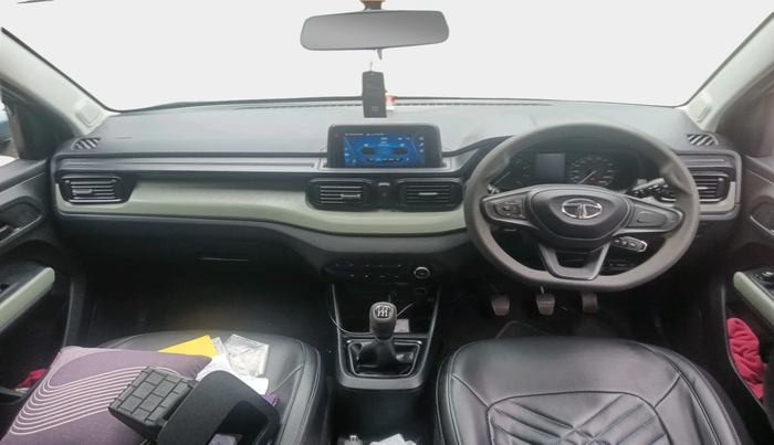 2022 Tata PUNCH ADVENTURE RHYTHM PACK MT, Petrol, Manual, 38,979 km, interior