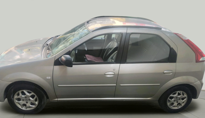 2013 Mahindra Verito Vibe CS 1.5 D6, Diesel, Manual, 1,01,883 km, exterior