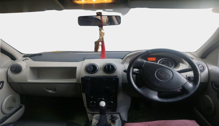 2013 Mahindra Verito Vibe CS 1.5 D6, Diesel, Manual, 1,01,883 km, interior