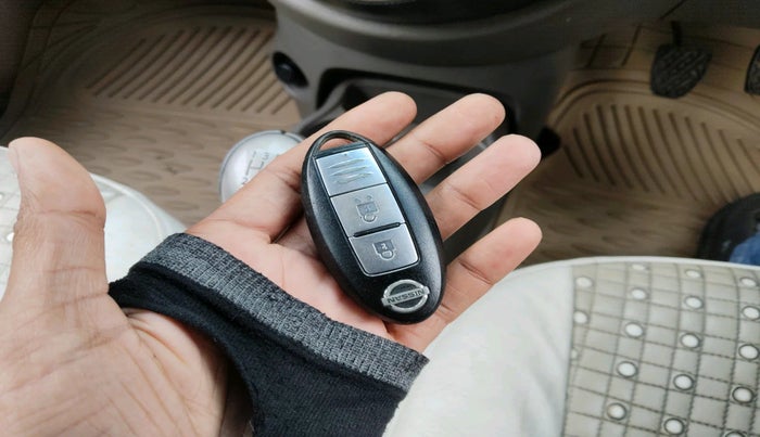 2011 Nissan Micra XV PREMIUM DIESEL, Diesel, Manual, 1,05,717 km, interior