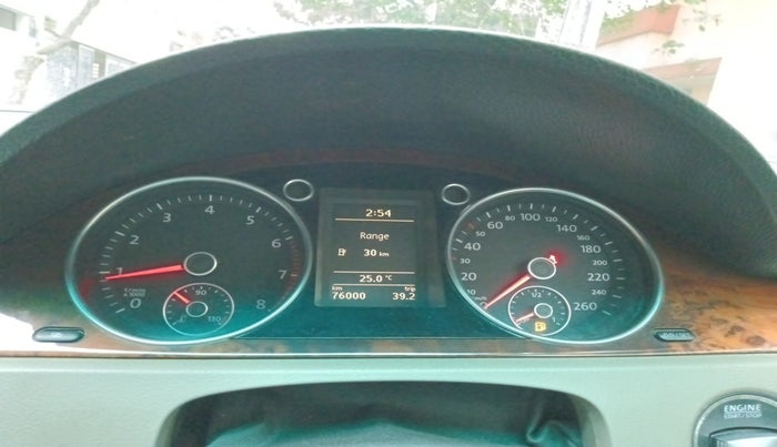 2010 Volkswagen Passat 1.8L TSI, Petrol, Manual, 76,000 km, interior