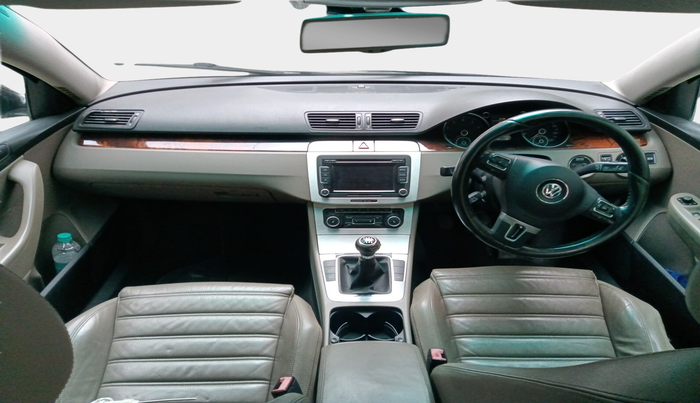 2010 Volkswagen Passat 1.8L TSI, Petrol, Manual, 76,000 km, interior