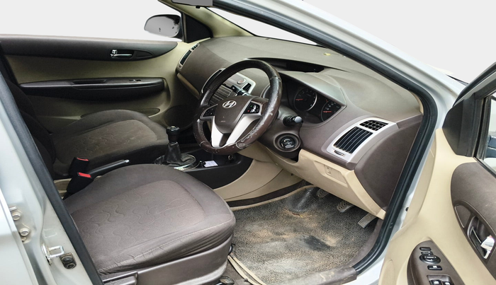 2011 Hyundai i20 SPORTZ 1.2, Petrol, Manual, 81,655 km, interior