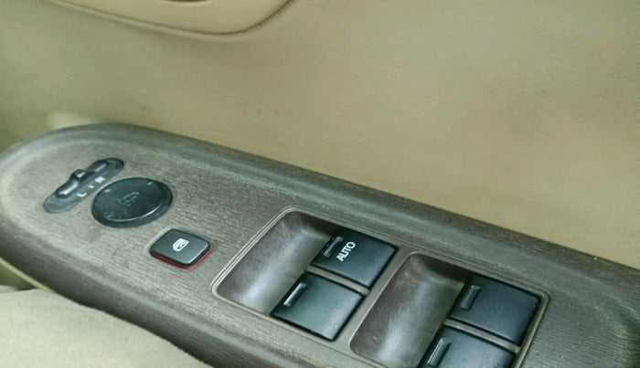 2012 Honda Brio V MT, Petrol, Manual, 92,667 km, interior