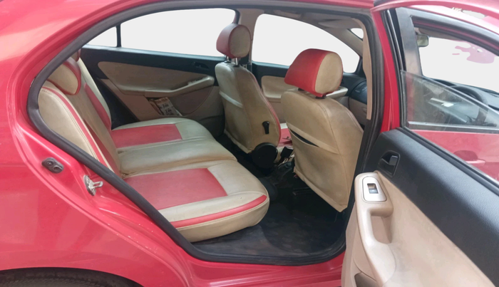 2011 Tata Indica Vista LX QUADRAJET, Diesel, Manual, 1,58,160 km, interior