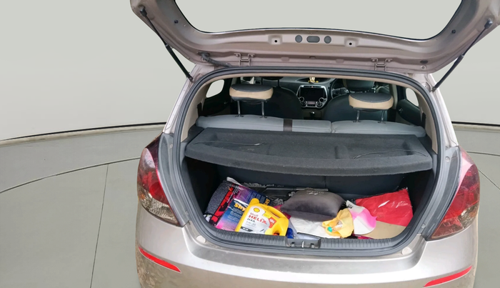 2013 Hyundai i20 SPORTZ 1.2, Petrol, Manual, 74,199 km, exterior