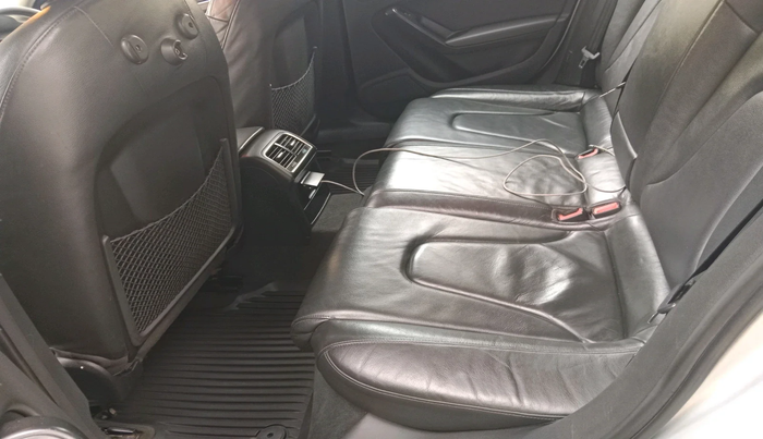 2011 Audi A4 2.0 TDI, Diesel, Automatic, 72,789 km, interior