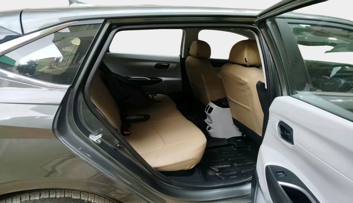 2024 Hyundai NEW I20 ASTA (O) 1.2 MT, Petrol, Manual, 8,680 km, interior