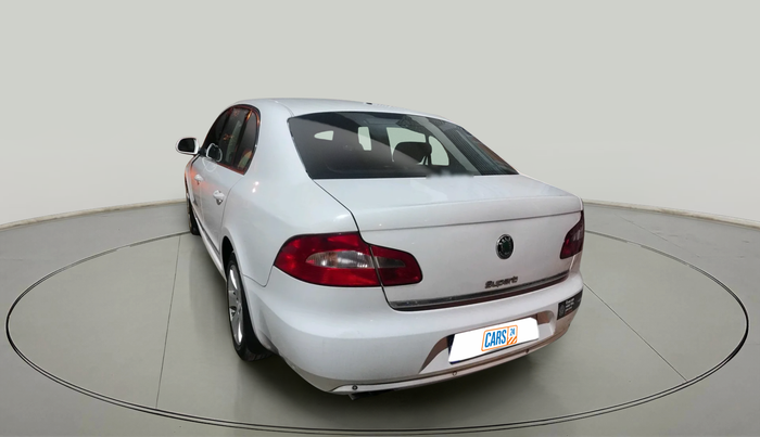 2012 Skoda Superb ELEGANCE 2.0 TDI CR AT, Diesel, Automatic, 1,51,887 km, exterior