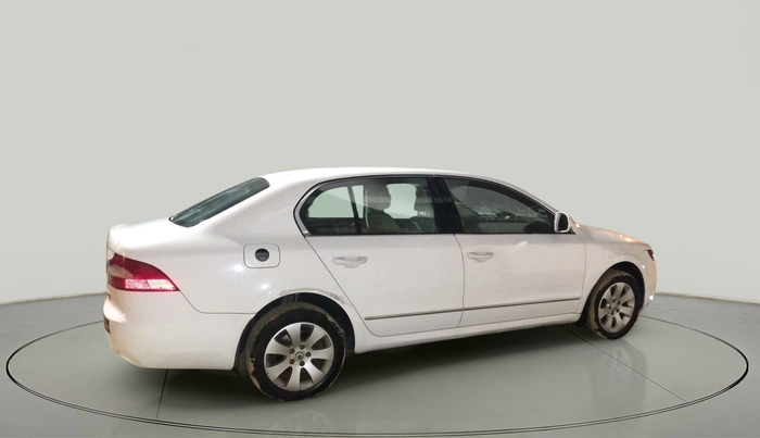 2012 Skoda Superb ELEGANCE 2.0 TDI CR AT, Diesel, Automatic, 1,51,887 km, exterior