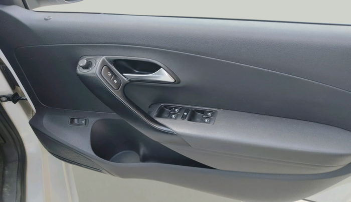 2015 Volkswagen Vento COMFORTLINE DIESEL 1.5, Diesel, Manual, 1,56,296 km, interior