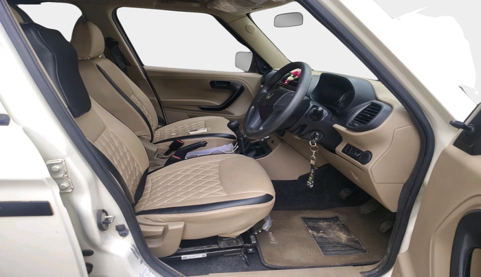 2022 Mahindra BOLERO NEO N 4, Diesel, Manual, 33,795 km, interior