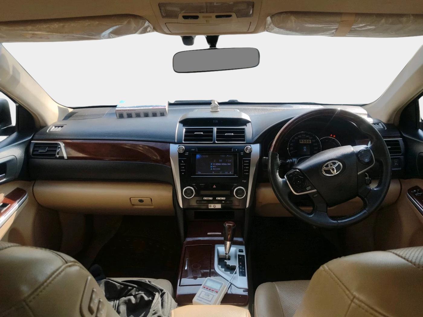 2012 Toyota Camry 2.5L AT, Petrol, Automatic, 79,186 km, interior