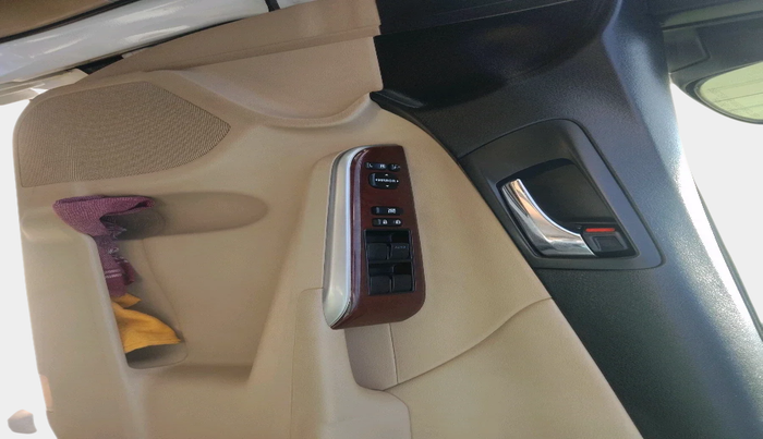 2012 Toyota Camry 2.5L AT, Petrol, Automatic, 79,186 km, interior