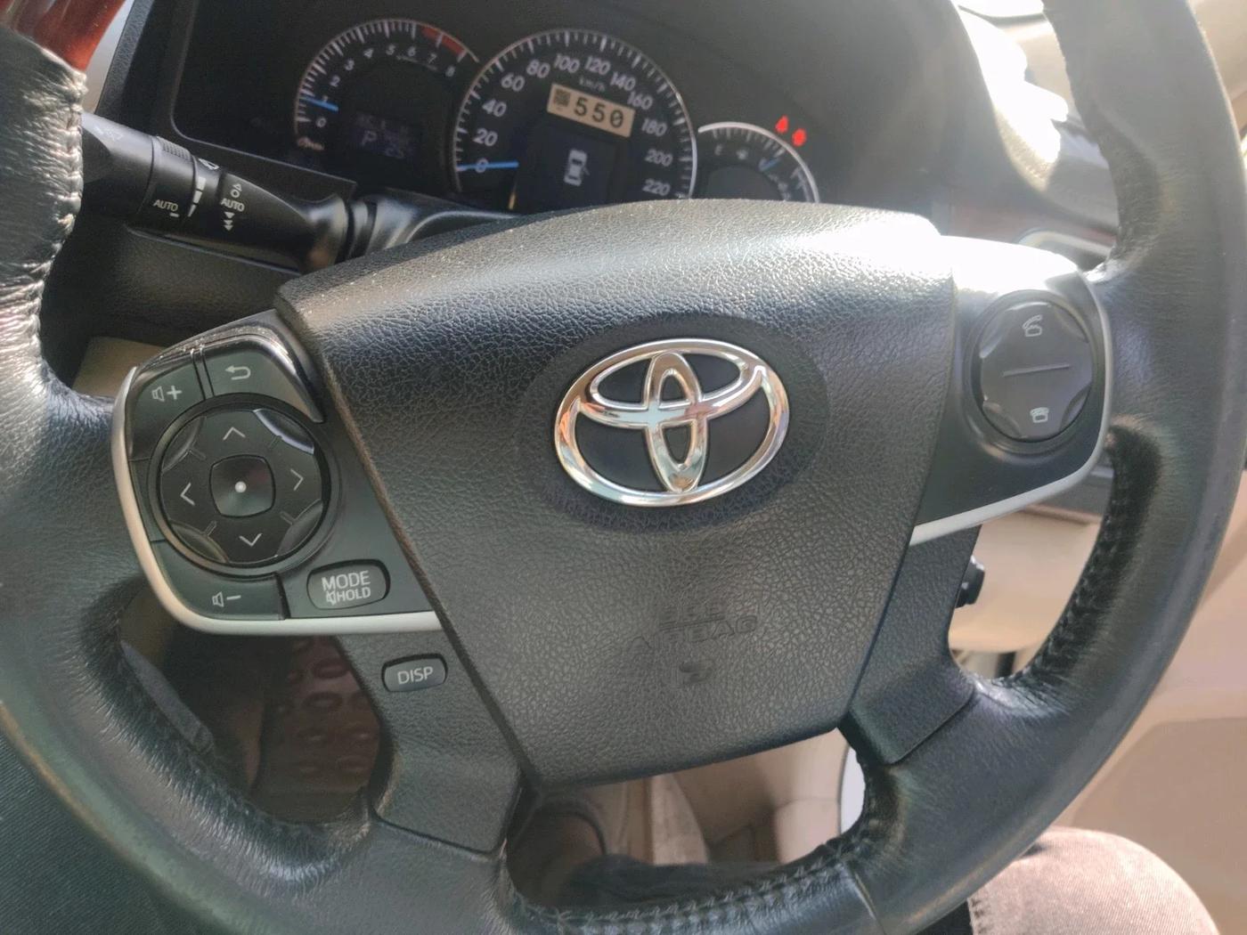 2012 Toyota Camry 2.5L AT, Petrol, Automatic, 79,186 km, interior