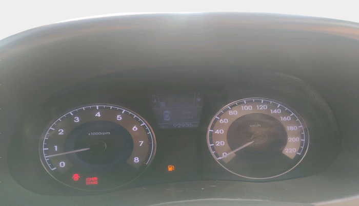 2012 Hyundai Verna FLUIDIC 1.6 VTVT SX, Petrol, Manual, 92,935 km, interior