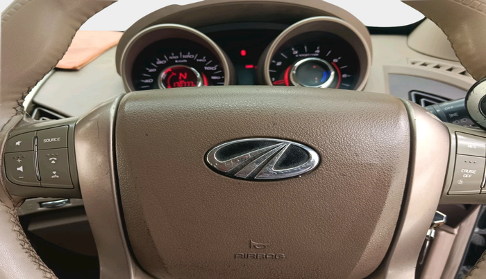 2012 Mahindra XUV500 W8, Diesel, Manual, 1,70,777 km, interior