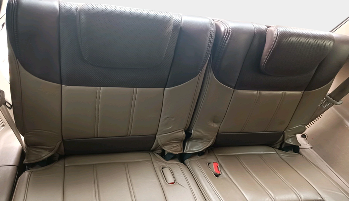 2012 Mahindra XUV500 W8, Diesel, Manual, 1,70,777 km, interior