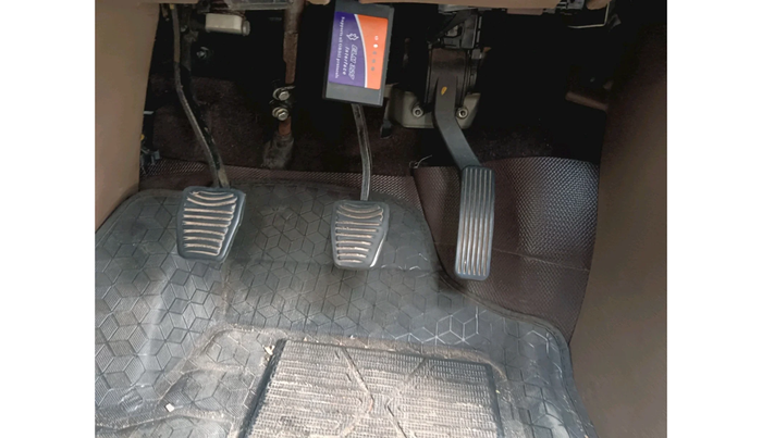 2012 Mahindra XUV500 W8, Diesel, Manual, 1,70,777 km, interior