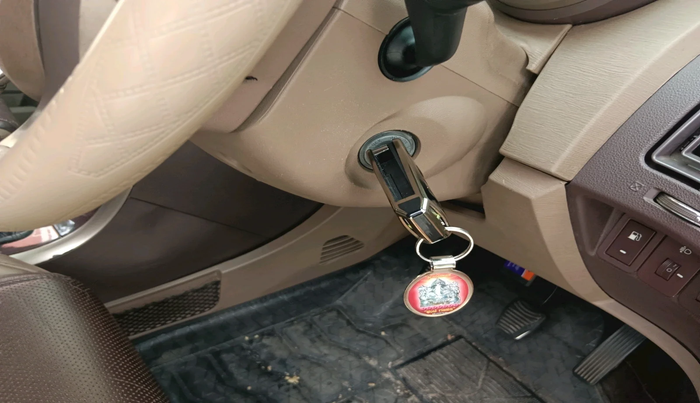 2012 Mahindra XUV500 W8, Diesel, Manual, 1,70,777 km, interior