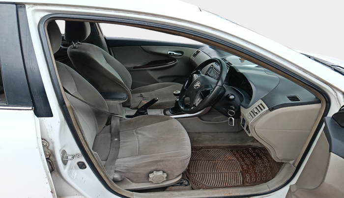 2012 Toyota Corolla Altis G DIESEL, Diesel, Manual, 1,94,661 km, interior