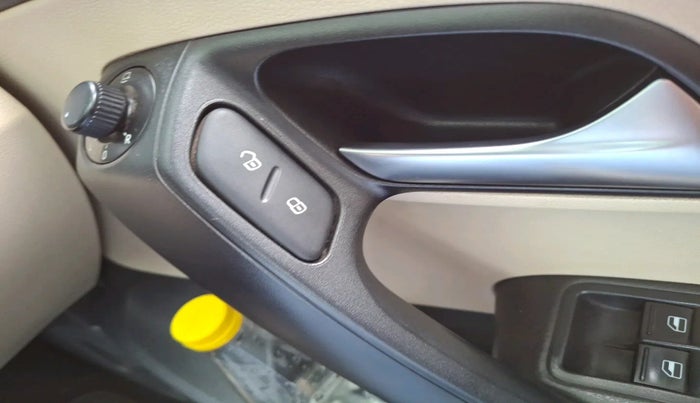 2019 Volkswagen Vento 1.2 TSI HIGHLINE PLUS AT, Petrol, Automatic, 74,939 km, interior