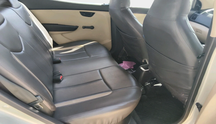 2011 Hyundai Eon MAGNA O, Petrol, Manual, 89,385 km, interior