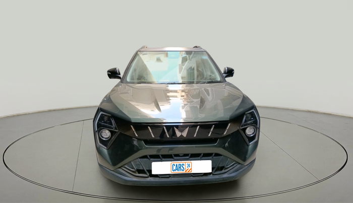 2024 Mahindra XUV 3XO AX7L 1.2 Petrol AT, Petrol, Automatic, 4,005 km, exterior