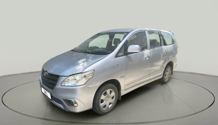 2014 Toyota Innova 2.5 GX 8 STR, Diesel, Manual, 2,03,247 km, exterior