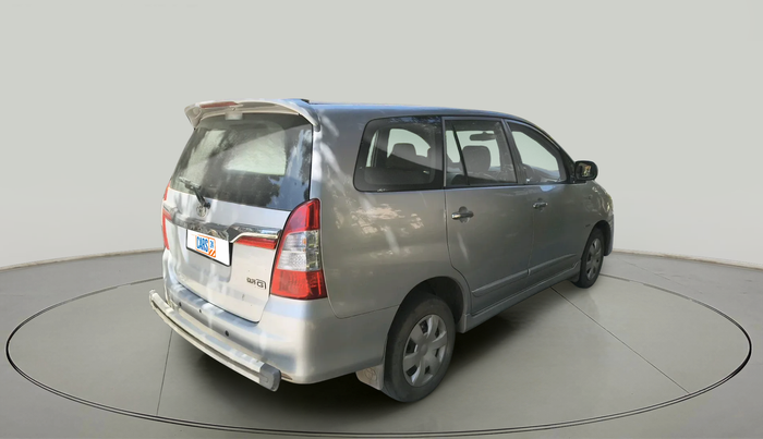 2014 Toyota Innova 2.5 GX 8 STR, Diesel, Manual, 2,03,247 km, exterior